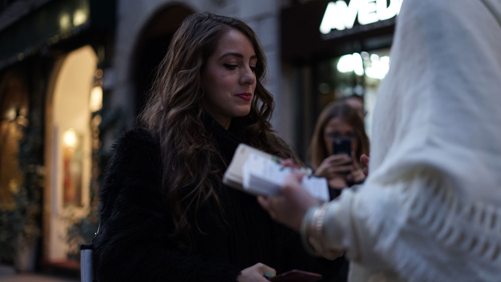 Aveda attività promozionale del nuovo store in Brera - 15