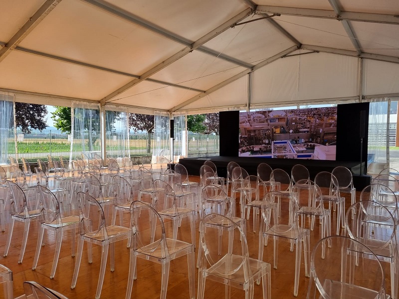 Un meeting per 200 persone in una location creata da noi - 6